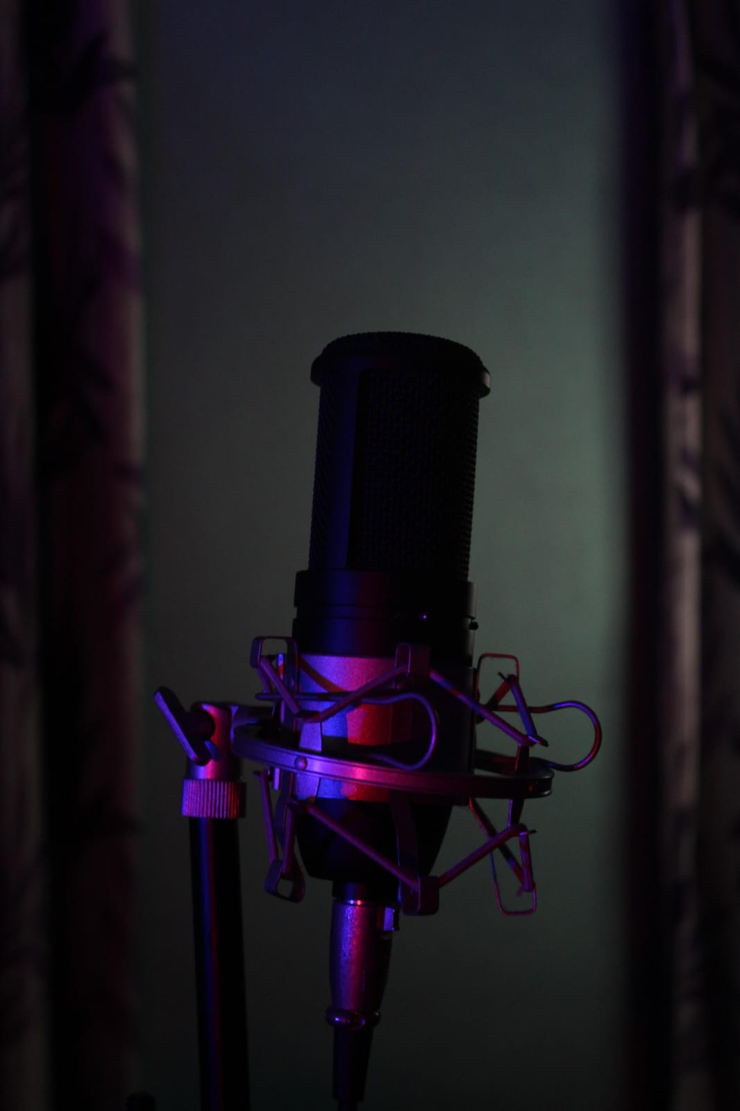 Shure SM 27 